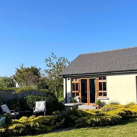 Apartment The Conifers With Private Garden *