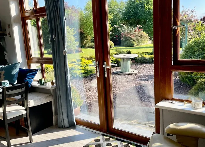 アパート The Conifers With Private Garden *